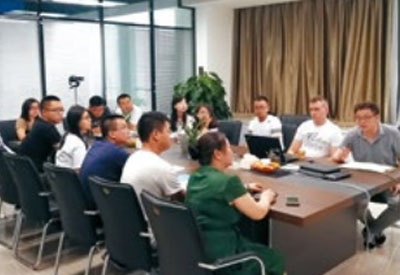  團(tuán)隊(duì)風(fēng)采